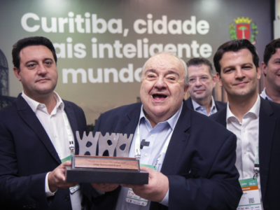 Curitiba ganha a 1ª Secretaria de Inteligência Artificial do Brasil na abertura do Smart City Expo