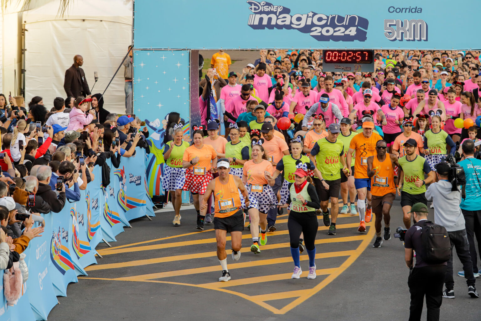 Disney Magic Run reuniu cerca de seis mil pessoas para corrida e ...