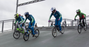 Fim de semana tem BMX, xadrez, handebol de praia e diversão por toda a cidade
