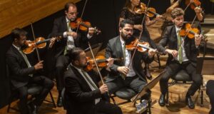 Orquestra de Câmara apresenta a música de danças folclóricas europeias